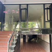 18.12.25.1 Cho thuê 6 tầng mặt phố gần CV Cầu Giấy, có thể làm văn phòng, kinh doanh, xuất khẩu