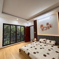 Kim Ngưu  36m²  5 tầng  Xây mới
 Ô tô đỗ cách nhà 10m
 Giá: 8,5 tỷ