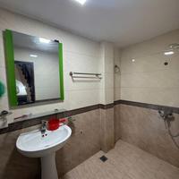 bán nhà lĩnh nam gần đường trường đại học, gàn chợ nhà 5 tầng