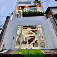 BÀI 1 – SIÊU PHẨM NHÀ MẪU 2025
 NHÀ HUỲNH TẤN PHÁT – NHÀ BÈ