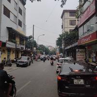 Nhỉnh 15 tỷ Bán nhà BỒ ĐỀ Kinh doanh tấp nập. 47m x 5T ở luôn. Cực gần cầu.