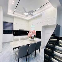 Bán villa 4 tầng lô góc 3 mặt ngõ, full nội thất, ô tô đỗ cửa tại Hải Phòng