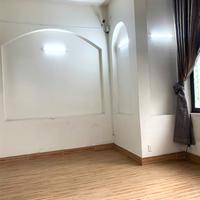 Thuê nhà nguyên căn HXT  lô góc Quận 8, 4 tầng cải tạo đc 8PN, giá 30tr