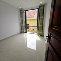 BÁN NHÀ SÁT MẶT TIỀN LÂM VĂN BỀN TÂN QUY Q7 
XE HƠI NGAY NHÀ CÓ 8 TỶ