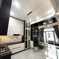 NHÀ ĐẸP TRUNG TÂM PHƯỜNG – VÀO Ở NGAY- GIÁ ƯU ĐÃI %%