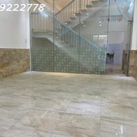 RẺ NHẤT QUẬN 1 3 BƯỚC HXH  THÔNG  - SAU LƯNG CĂN MẶT TIỀN  - 5X13M - CN 61.9m - 2 TẦNG - 3PN