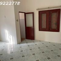 RẺ NHẤT QUẬN 1 3 BƯỚC HXH  THÔNG  - SAU LƯNG CĂN MẶT TIỀN  - 5X13M - CN 61.9m - 2 TẦNG - 3PN