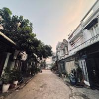 NHÀ KHU DÂN CƯ ĐỒNG TÁC - DĨ AN- 44M2- 2 TẦNG