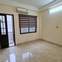 Bán Nhà Lạc Long Quân, 40m, 6 tầng, phân lô xây chắc chắn! 9 ngủ, đường trước nhà 6m!