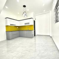 Nhà Thiên Lôi, 51m 4 tầng, mới tinh, lô góc, gần ngay AEON , giá 4.65 tỉ