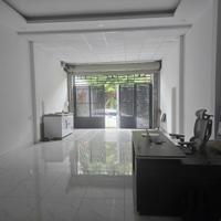 Bán nhà mặt phố Số 13, Linhn Xuân, Thủ Đức, TP HCM. DT 100m2, 2 tầng, 3PN, 4WC, giá 6,4 tỷ, sổ hồng