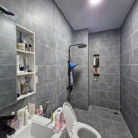 Bán nhà mặt phố Số 13, Linhn Xuân, Thủ Đức, TP HCM. DT 100m2, 2 tầng, 3PN, 4WC, giá 6,4 tỷ, sổ hồng