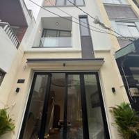 NHÀ PHỐ HIỆN ĐẠI – 1 TRỆT 2 LẦU – TRUNG TÂM THỦ DẦU MỘT – VỀ Ở LIỀN