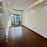 BÁN NHÀ PHÚC LỢI LONG BIÊN DT 40M2 Ô TÔ GẦN TRẺ CON ĐI BỘ 2 BƯỚC ĐẾN TRƯỜNG KHU AN NINH ĐẢM BẢO