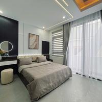 BÁN NHÀ NGỌC THUỴ LONG BIÊN,30M OTO TRÁNH,NGÕ THÔNG,ĐẸP LONG LANH 50M