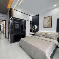 BÁN NHÀ NGỌC THUỴ LONG BIÊN,30M OTO TRÁNH,NGÕ THÔNG,ĐẸP LONG LANH 50M