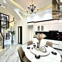 Cần Bán nhà 4 tầng phong cách tân cổ điển phố Đà Nẵng gần Coop Mart Ngô Quyền