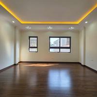 10M ra Mặt phố Dương Quảng Hàm, Ô tô vào nhà, Mới cứng, 50m 7T Thang máy