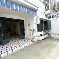 Bán nhà mặt phố Hiệp Phú, Q.9, TP HCM. DT  98m2, một trệt giá 6.9 tỷ, sổ hồng đầy đủ. Liên hệ