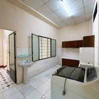 Bán nhà mặt phố Hiệp Phú, Q.9, TP HCM. DT  98m2, một trệt giá 6.9 tỷ, sổ hồng đầy đủ. Liên hệ