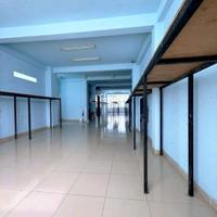 MẶT TIỀN DẠ NAM--DƯƠNG BÁ TRẠC SÁT QUẬN 1- 5 TẦNG THANG MÁY SỊN SÒ - 5x20m , DÒNG TIỀN 70tr/tháng