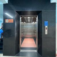 MẶT TIỀN DẠ NAM--DƯƠNG BÁ TRẠC SÁT QUẬN 1- 5 TẦNG THANG MÁY SỊN SÒ - 5x20m , DÒNG TIỀN 70tr/tháng