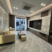 Phố Bồ Đề  DT 60m - MT 4m xây 6 tầng lầu  Gara 2 oto  Chỉ 1x tỷ là trao chìa khoá