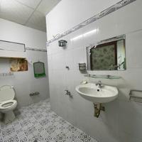 Bán 2 căn nhà liền kề hẻm ô tô thông Lương Định Của - phường Tây nha trang . 
DiệnTich : 107.4m