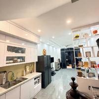 lạc long quân cầu giấy 35m x4 tầng 8,95 tỷ full nội thất,5p đi bộ ra hồ tây