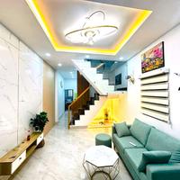 Căn Góc Nguyễn Trọng Tuyển – 2 Mặt Thoáng, 3 Phút Sân Bay – Nhà 3 Tầng Ở Rất Sướng – 4.x Tỷ