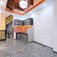 NHÀ ĐẸP VÀO Ở NAY- Đ.ĐOÀN VĂN BƠ- CAWCH 2 CĂN RA CÓ XE HƠI- CHỈ 3.55T THÔI- LƯU THÔNG TÔN THẤT