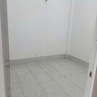 86. nhà 5 triệu mới đẹp 2PN có sân đậu ô tô gần cầu Bà Bộ thuận lợi cho việc kinh doanh