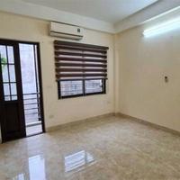 lạc long quân 35m x6 tầng 16,8 tỷ-ô tô tránh đỗ,ngõ thông,5p ra hồ tây