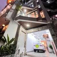 BÁN NHÀ MỚI - Ô TÔ VÀO NHÀ -FULL NỘI THẤT Việt Hưng- Long Biên 47 m2 X5 Tầng 16.8 tỷ.