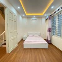 cầu giấy DT 36m x5 tầng 7,86 tỷ ngõ thông,gần ô tô,full nội thất