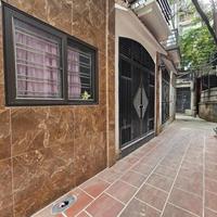 xuân thủy DT 37m x5 tầng 9,1 tỷ ngõ rộng 3m,thông các ngả,full nội thất