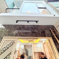 Bán Nhà! Văn Chương. Đống Đa. 27-30m x 4 tầng. Mặt Tiền 5m. Giá bán 7.5 tỷ.