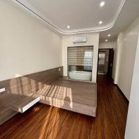 Bán nhà Thượng Thanh 43m 6 tầng thang máy gara ô tô hơn 11 tỷ