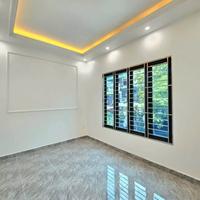 Bán nhà phân lô 15 Khúc Thừa Dụ - đường 15m - lô góc 2 mặt - Giá 4.38 tỉ