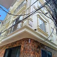 nhà dòng tiền đội cấn 60m x7 tầng thang máy 22,5 tỷ lô góc,ngõ thông,30m ô tô tránh