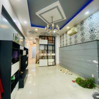 Bán nhà mặt phố đường số 128, Phước Long A,  Q9, Thủ Đức, TP HCM. DT  80m2, 4 tầng, 4PN, SH, 8.39