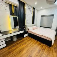 Bán nhà phố Bạch Mai 6 tầng thang máy ô tô cửa nhỉnh 15 tỷ