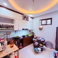 NHÀ ĐẸP BÁT KHỐI – LONG BIÊN - Ô TÔ ĐỖ CỬA – FULL NỘI THẤT – GẦN HỒ – 2 THOÁNG - 7.2 TỶ