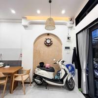 Nguyễn Tri Phương - Quận 10 - Ba gác thông - 3 tầng - 4.8 tỷ