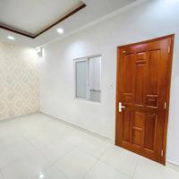 NHÀ 1 TRỆT 5 LẦU MẶT TIỀN HÀ HUY GIÁP – THIẾT KẾ SẴN CHO THUÊ