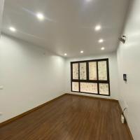 BÁN NHÀ RIÊNG BÁT KHỐI - LONG BIÊN - 5 TẦNG - 30M2 - Ở NGAY