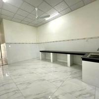 Bán nhà mt đường Nguyễn Văn Tuôi , thị trấn Bến Lức dt 116,5m2 , 2pn , 1wc giá giảm còn 4 tỷ