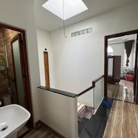 Bán nhà  đường Lã Xuân Oai, Q9, Thủ Đức, TP HCM. DT 64m2, 2 tầng. Giá  6.55 tỷ, SHR - 0933125879