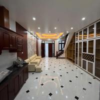 Nhà dân xây phố Thanh Am  7 ngủ cho thuê  10m ra mặt phố kinh doanh sầm uất  Chỉ hơn 1️1 T.ỷ