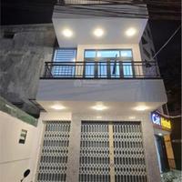 Cho thuê/Bán tòa nhà 3 tầng mặt tiền lô góc Nha Trang – Mặt bằng kinh doanh đa năng